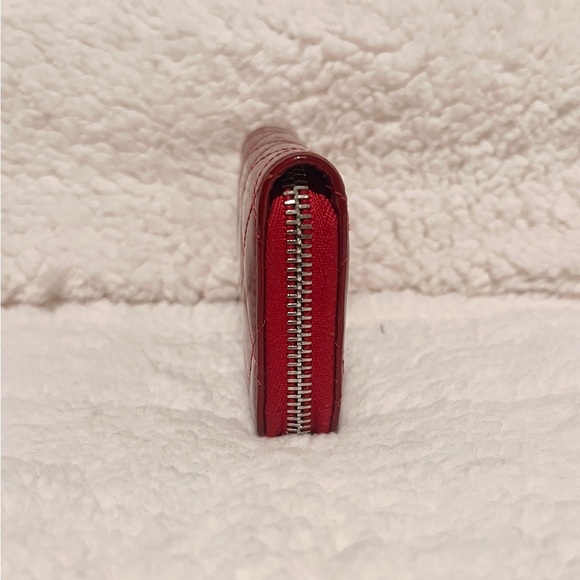 Chanel Brilliant CC Patent leather Zippy Card Holder - Picture 6 of 12